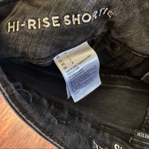 Women’s American Eagle Hi-Rise Shortie Super Stretch Jean Shorts - Picture 5 of 5